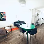 Au Perron Avec Garage Et Balcon A Ribeauvillé
